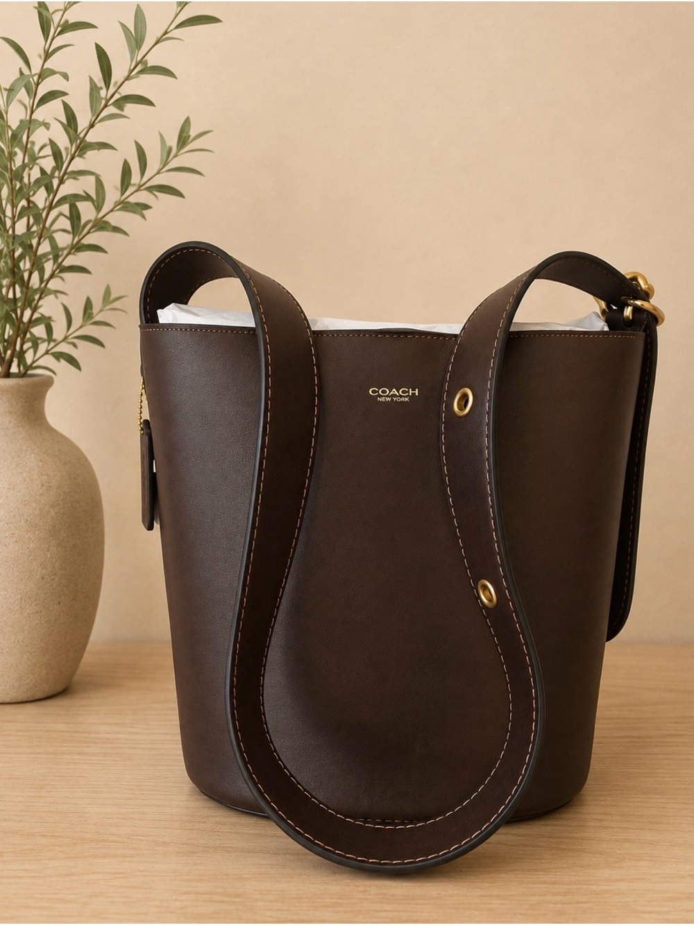 Coach Large Bleeker Bucket Bag in maple